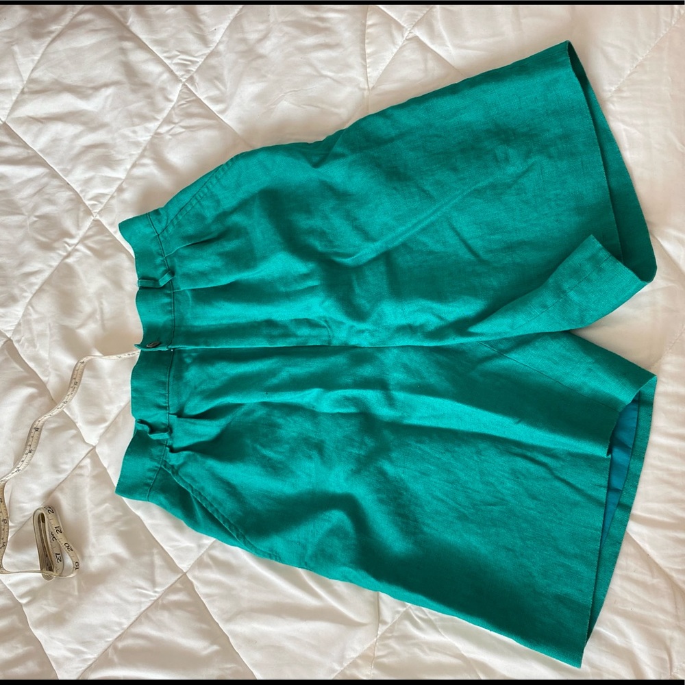 Vintage green high rise linen shorts